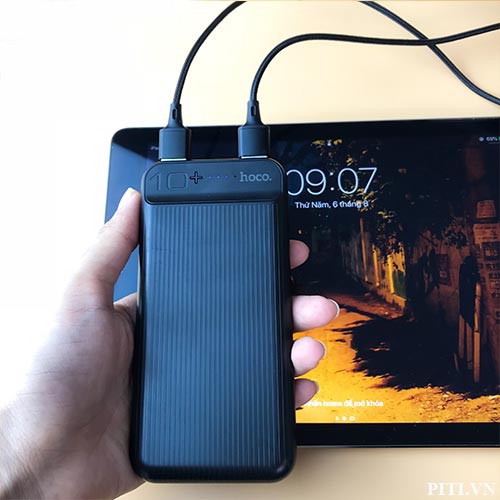 Sạc Dự Phòng Hoco J52 Bản Nâng Cấp 10000mAh - Sạc 2 Thiết Bị Cùng Lúc – Có đèn báo dung lượng – HÀNG CHÍNH HÃNG