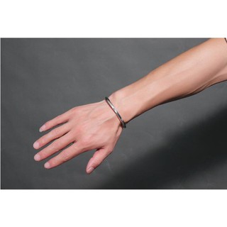 Vòng tay Cuff Titan không gỉ
