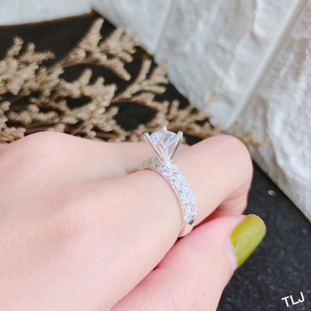 NHẪN NỮ ĐÁ CAO BẠC TA NGUYÊN CHẤT