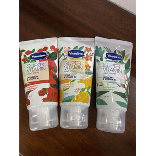 Kem dưỡng da tay vaseline super vitamin chính hãng Thái Lan 70g