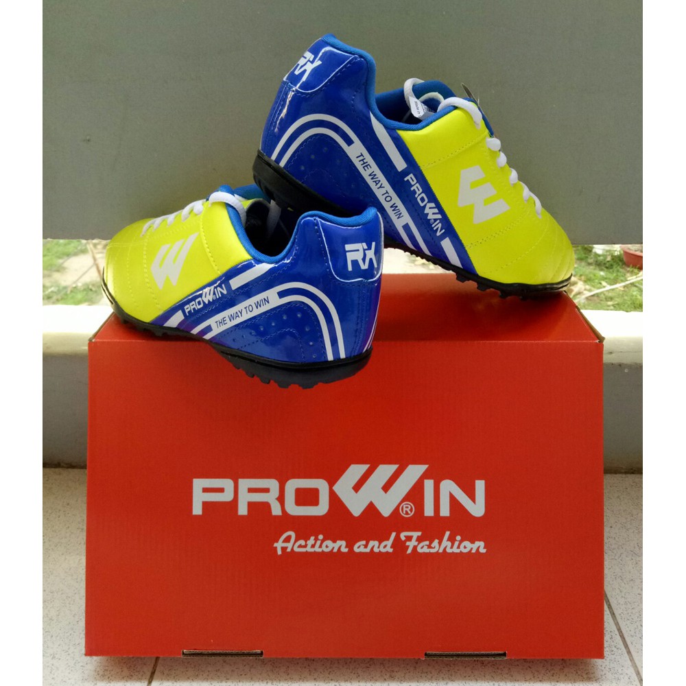 GIÀY ĐÁ BÓNG CHÍNH HÃNG