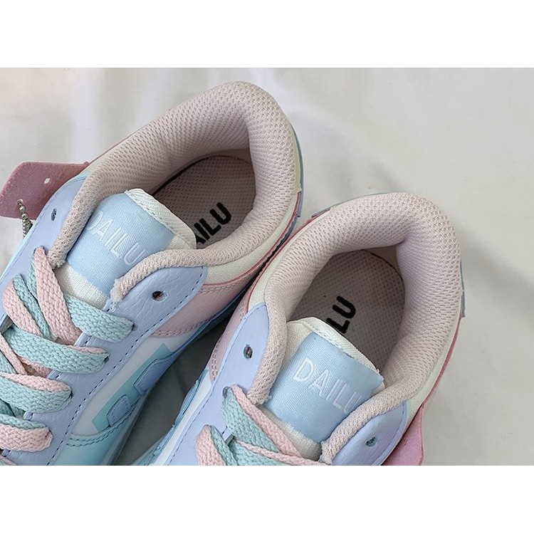 GIÀY THỂ THAO NỮ SANG CHẢNH. KIỂU DÁNG THỂ THAO THON GỌN CÁ TÍNH. (tặng kèm 2 dây treo giày xinh xắn) | BigBuy360 - bigbuy360.vn