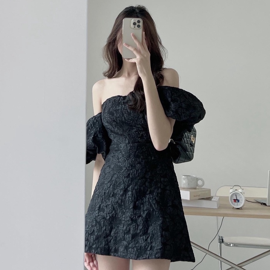 Váy đầm nữ chất gấm cúp ngực Ylydress trễ hở vai tay phồng dáng A ngắn đen trắng freesize phom ôm sexy hàn quốc C921
