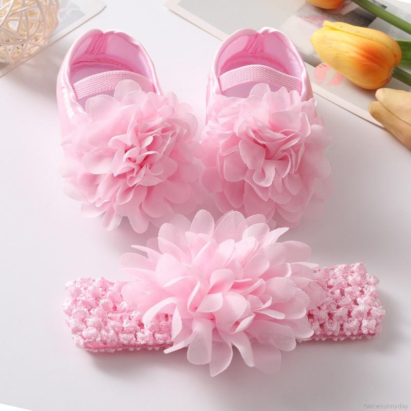 Bộ 2 món gồm giày đế mềm và băng đô đính nơ thắt nút kiểu công chúa dành cho bé gái từ 0-18 tháng tuổi