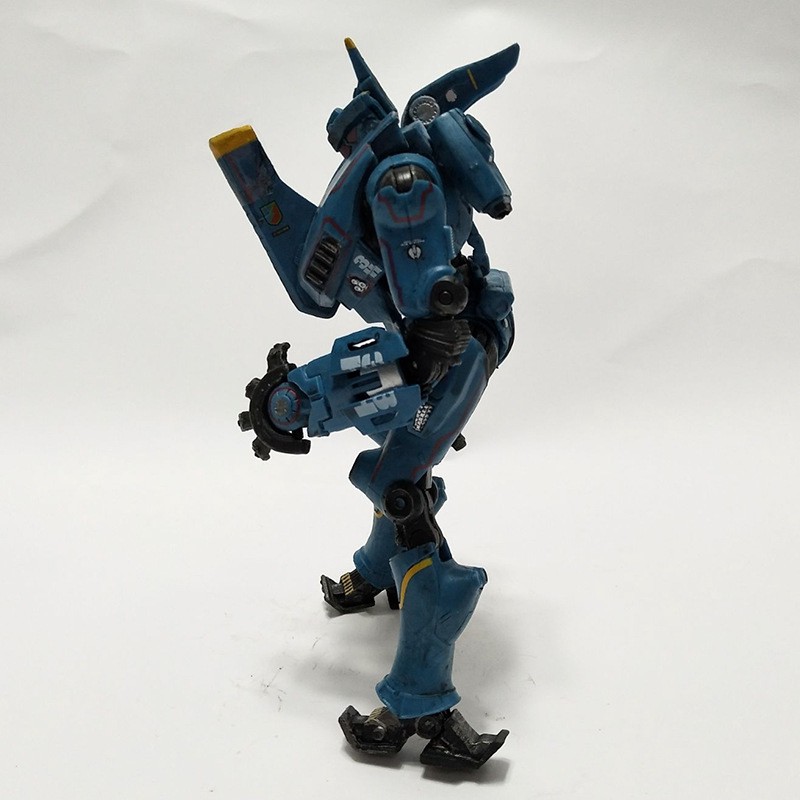 Mô hình NECA Pacific Rim Mecha Melancholy Romeo - 18 cm