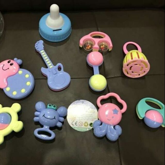Đồ chơi bình ti xúc xắc baby toy 9 món cho bé