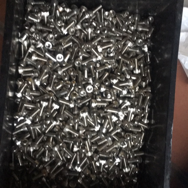 Ốc lục giác tháo máy hàn quốc đã phân loại