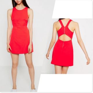 Đầm Zara cổ halter khoét lưng auth