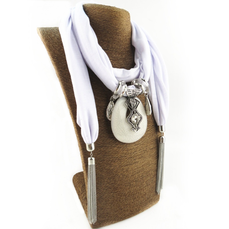 Vòng cổ Mặt Hình Giọt Nước Phối Tua Rua Phong Cách Bohemian Thời Trang