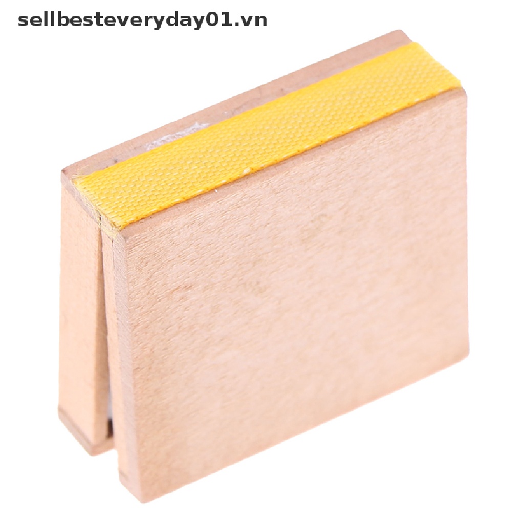 Mô hình hộp gỗ đựng màu vẽ nghệ thuật trang trí nhà búp bê tỉ lệ 1:12