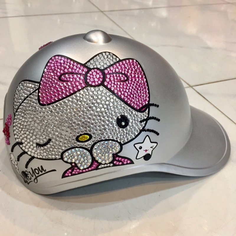 Nón thể thao đính hột đá có lỗ cột tóc