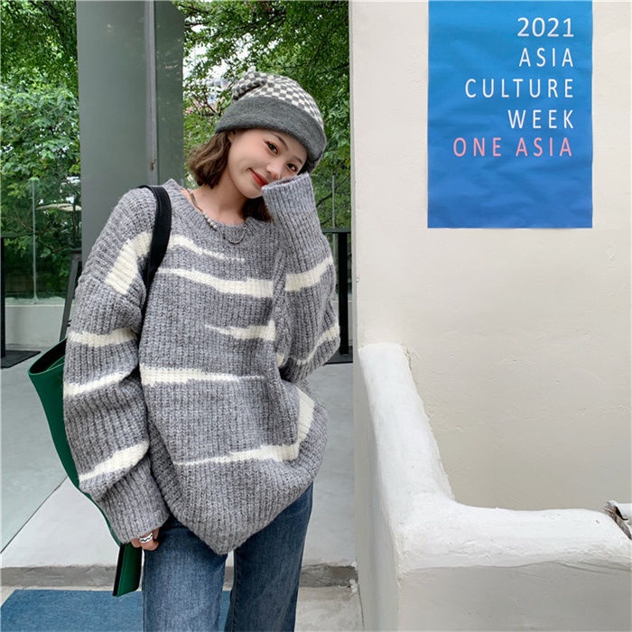 Áo len dáng rộng phong cách Hàn Quốc dễ phối đồ