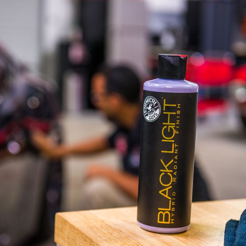 Nano Sealant TĂNG BÓNG, CHE XƯỚC dùng cho sơn đậm màu thương hiệu Chemical Guys Blacklight Hybrid Sealant - 473ml