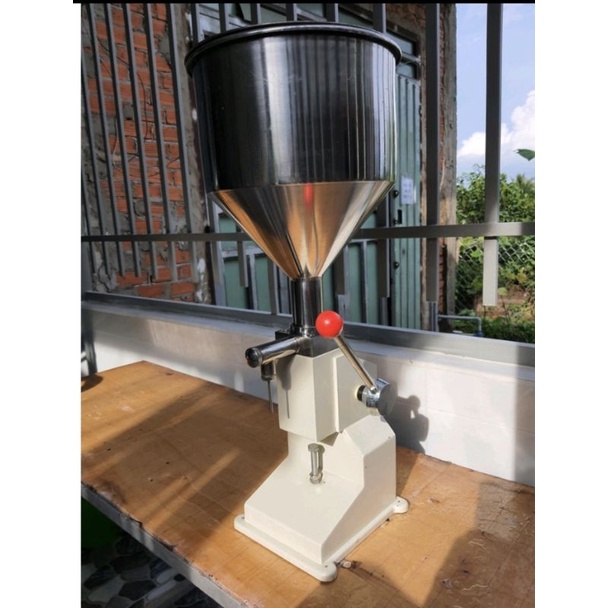 Máy chiết rót mỹ phẩm