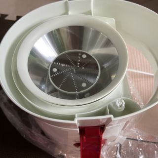SALE!!! Máy ép Phillips hr1824