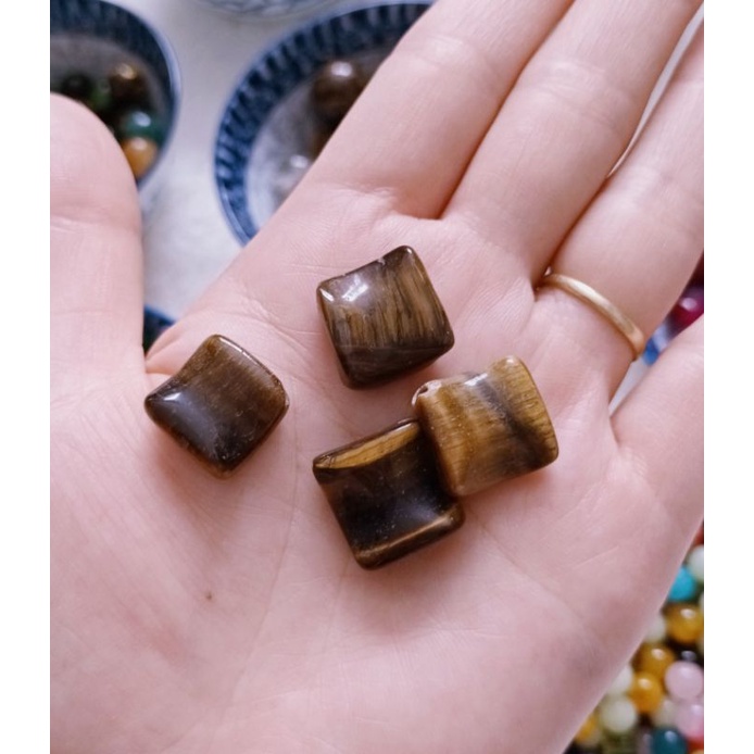 Viên đá thanh tẩy mắt hổ dùngthanh tẩy bài tarot,handmade, xỏ DIY, bể cá, sưu tầm