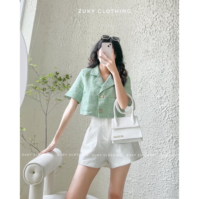 Set crop bố xanh + short trắng