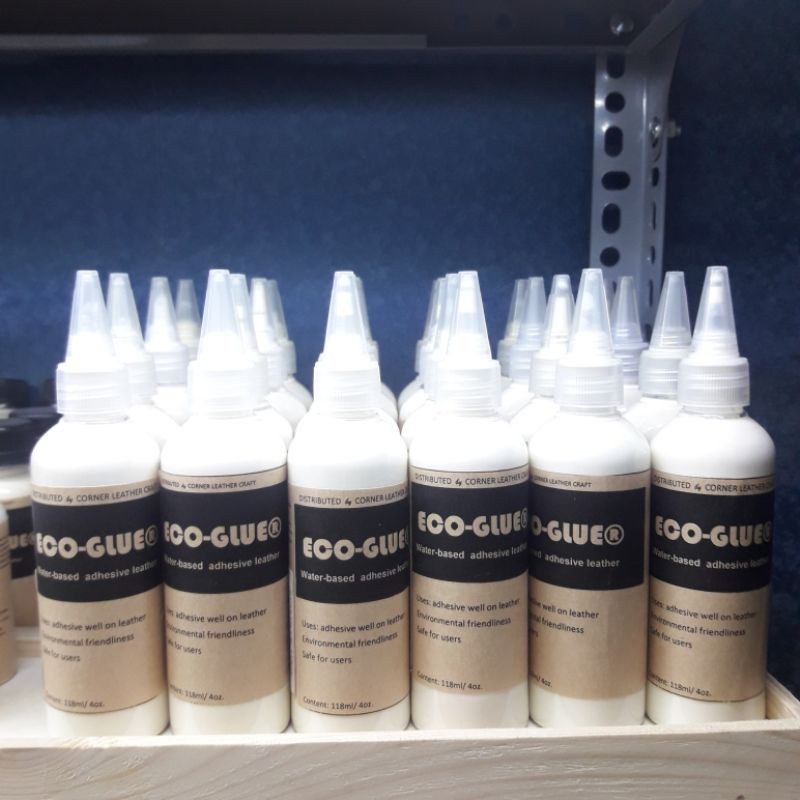 1 hũ keo dán da gốc nước