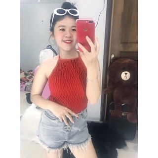 Áo nhún cổ yếm