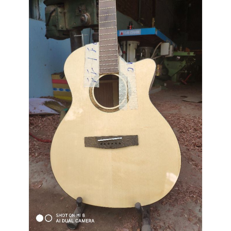 Đàn Guitar acoustic gỗ Hồng Đào