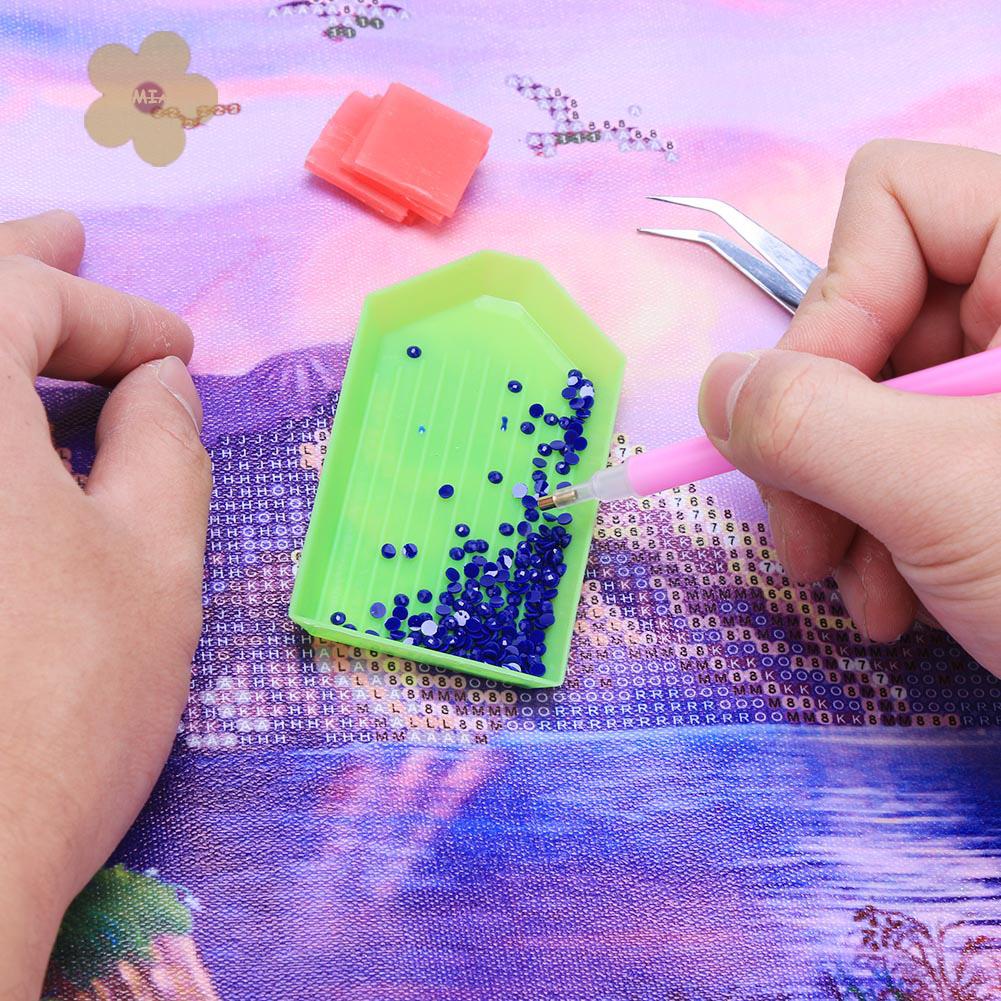 Bộ Dụng Cụ Làm Tranh Đính Đá 5D DIY Kèm Khay Đựng Đất Sét