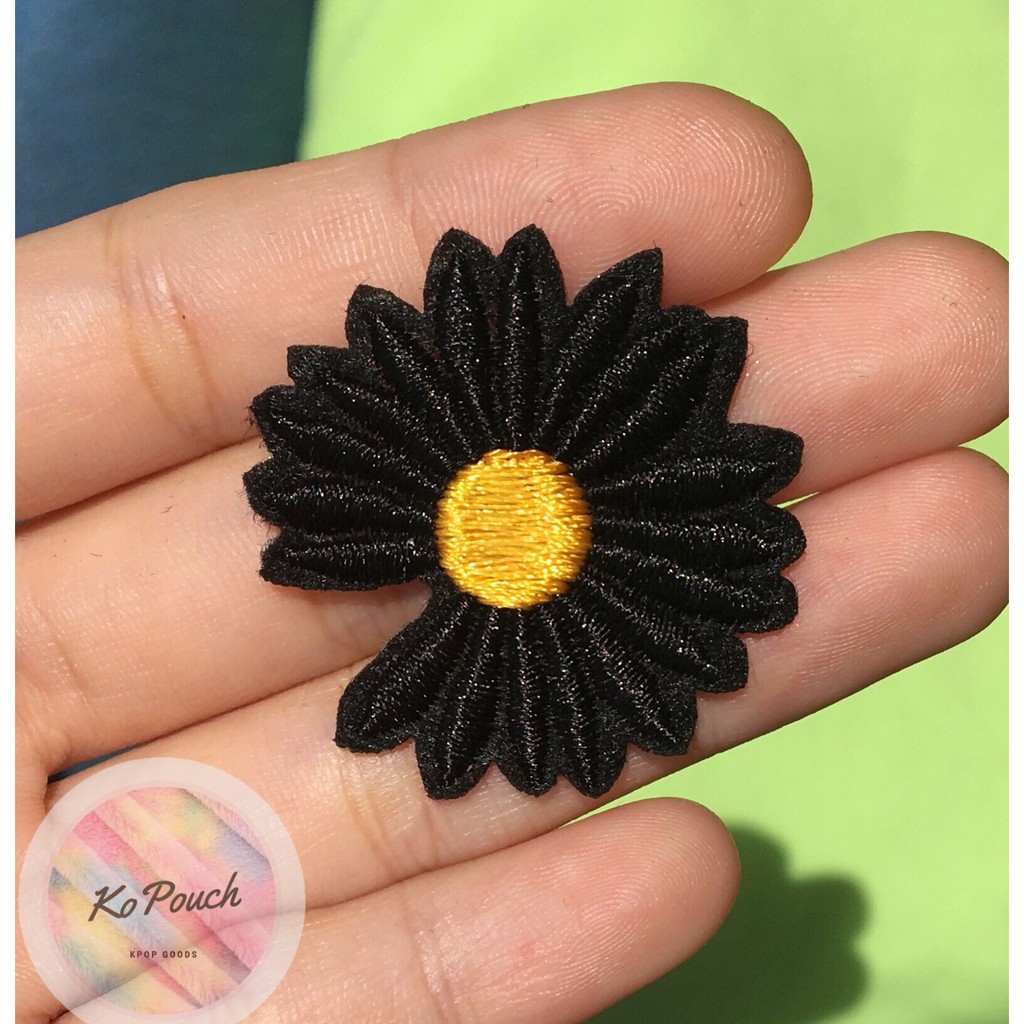 Sticker ủi / miếng thêu hình hoa cúc daisy màu đen, patch custom giày para-noise vers 2.0 G-Dragon Peaceminusone x AF1