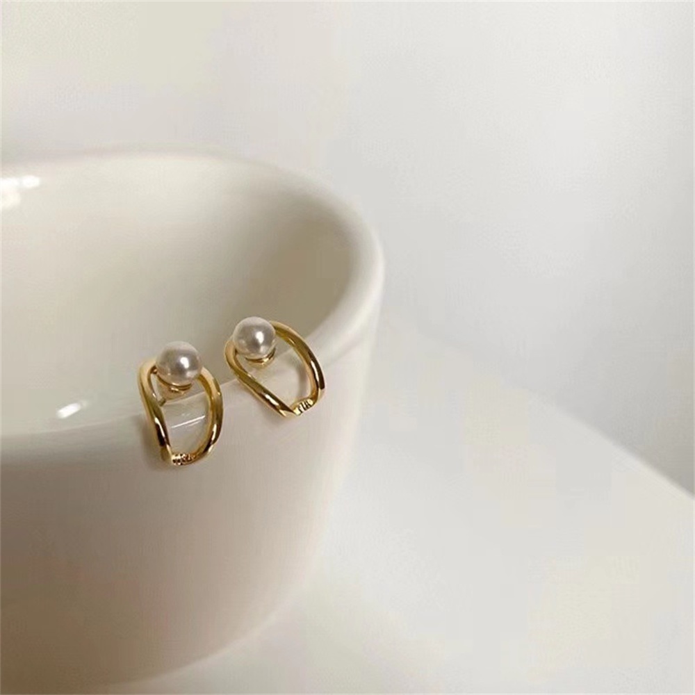1 đôi bông tai hình chữ U mini đính ngọc trai phong cách retro dành cho nữ