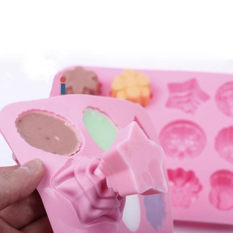 Khuôn Silicone Làm Bánh Kẹo 12 Ngăn Hình Hoa