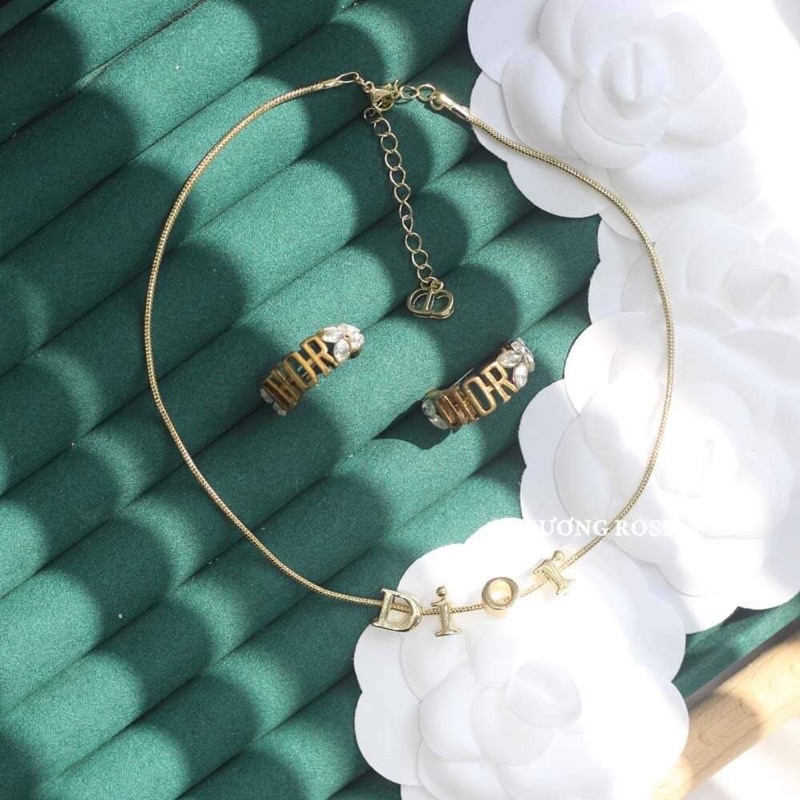 Sét vòng cổ khuyên tai đính đá hãng sang trọng vip