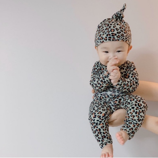 Bộ da beo Peekaboo