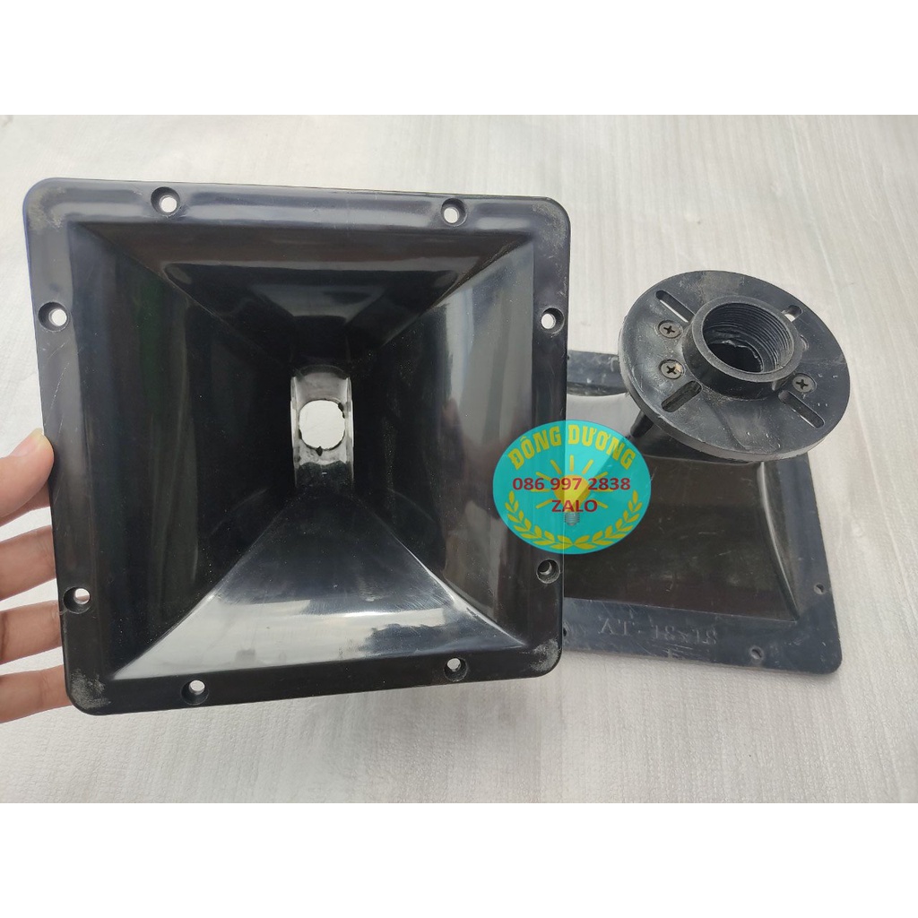 HỌNG KÈN SÂN KHẨU 18X18CM - GIÁ 2 CÁI