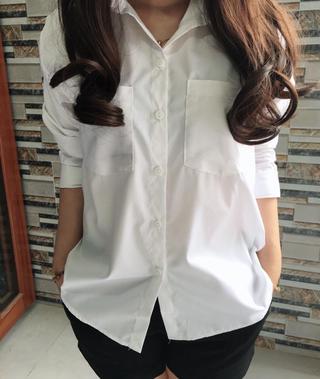 Áo oversize trắng 2 cổ (mới)