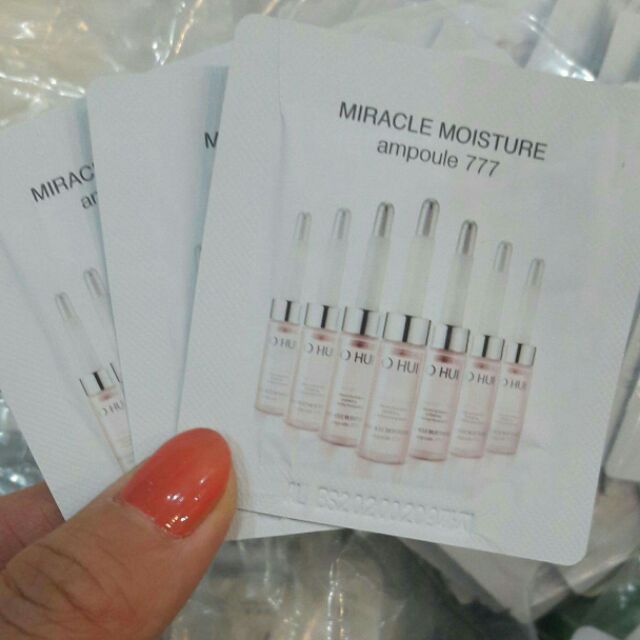 Mua 10 tặng 1/ Tinh chất căng bóng sáng hồng da trong liệu trình 49 ngày Miracle Moisture Ampoule 777 - Ohui chính hãng