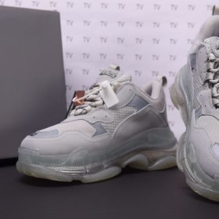Đế khí Balenciaga trips xám bạc