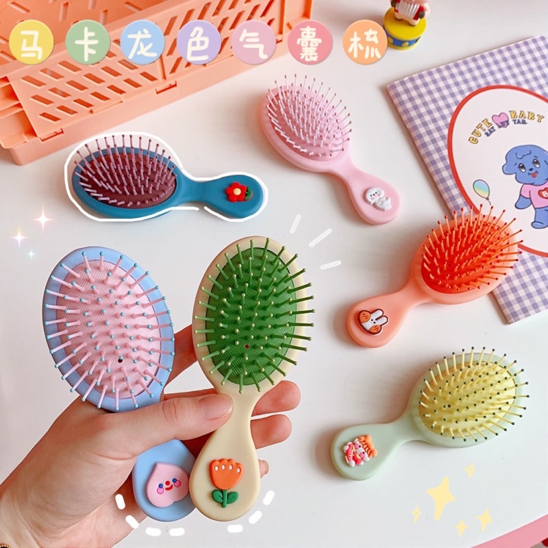 Lược Chải Tóc Kèm Sticker Dễ Thương