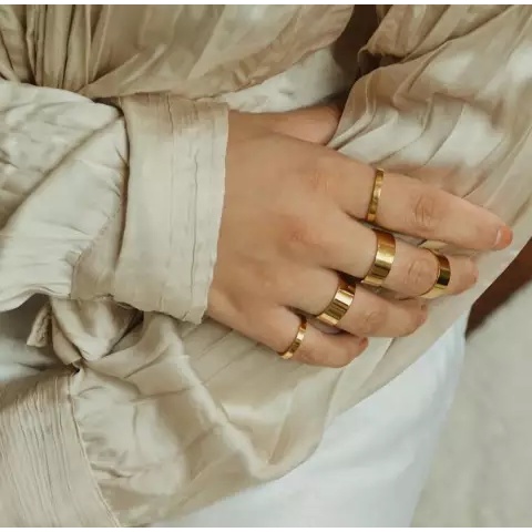 Nhẫn titan trơn bản to, trung style cá tính không đen rỉ giá 1 chiếc NC184 có thể làm nhẫn đôi.