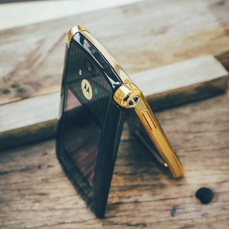 Điện Thoại Motodola V8 Gold