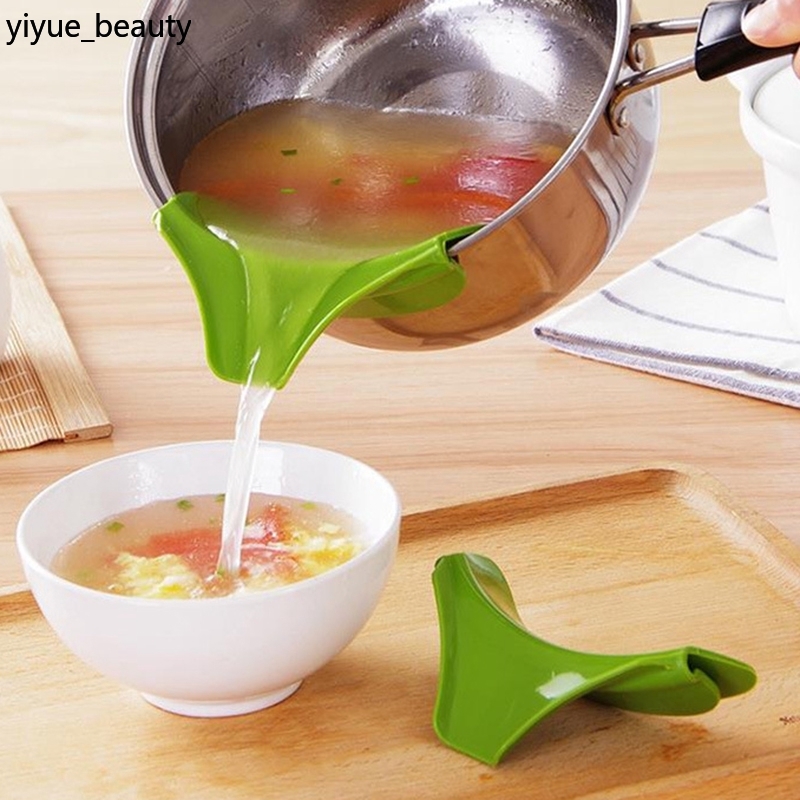 Dụng Cụ Gạn Nước Gắn Thành Nồi Tiện Lợi
