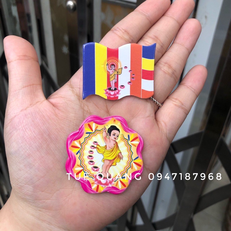 Huy hiệu Phật Đản cài áo