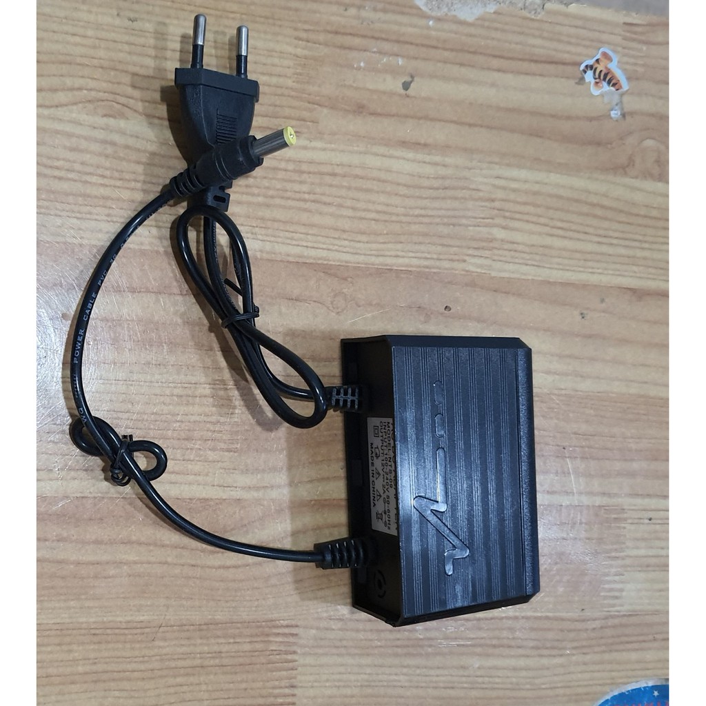 Adapter 12V/2A 5.5mm x 2.1mm | BigBuy360 - bigbuy360.vn