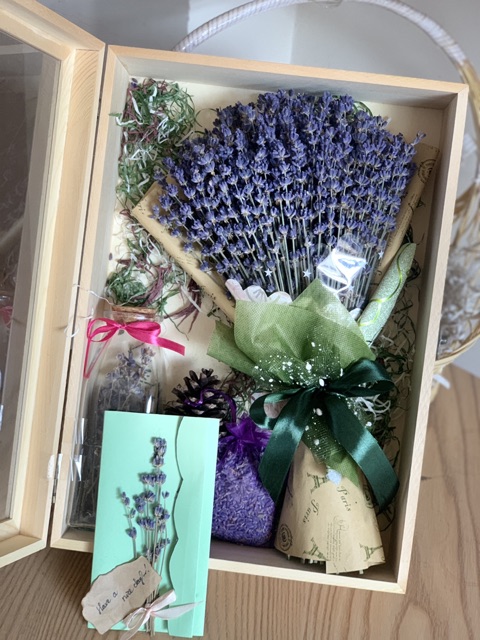 Hộp quà hoa lavender