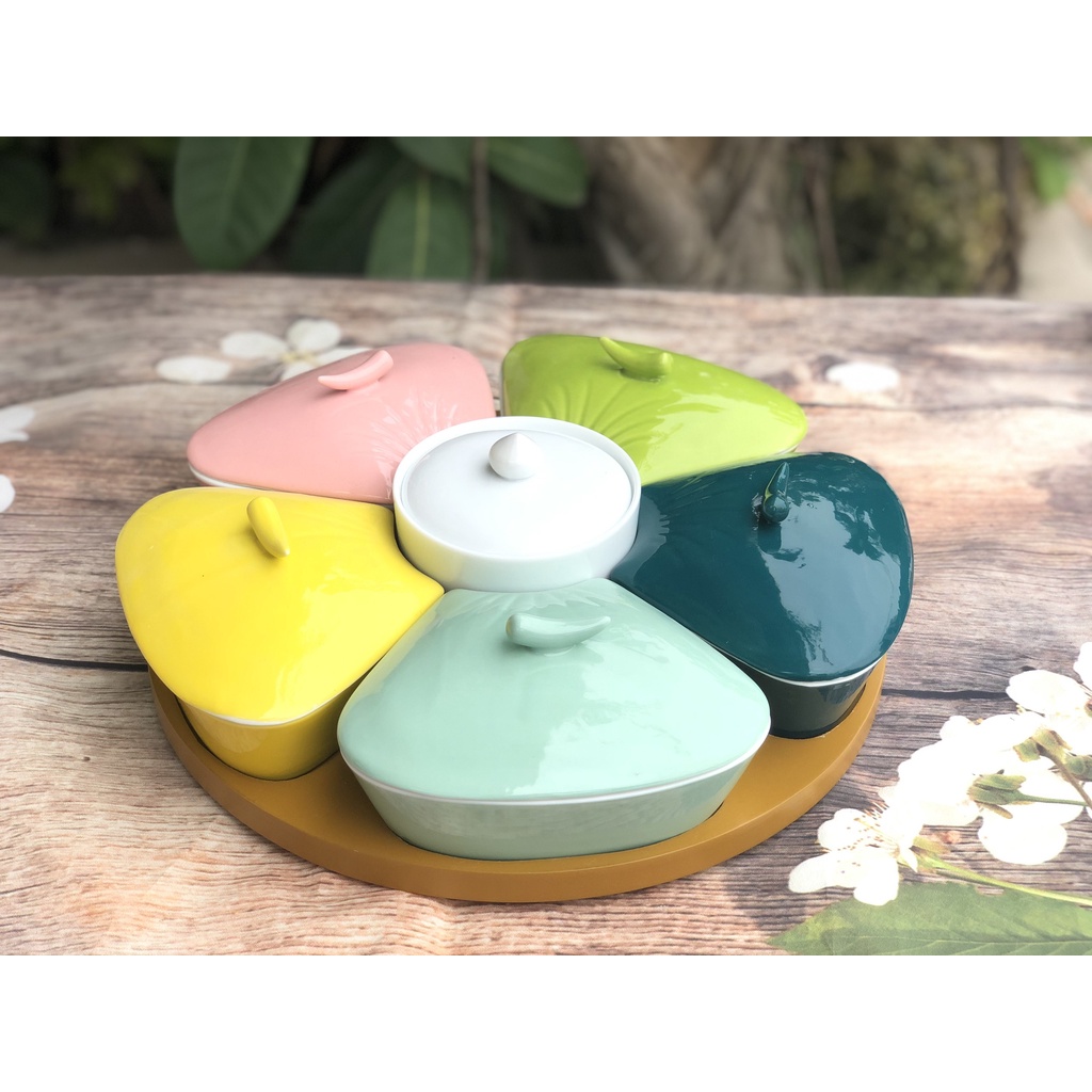 Khay mứt sứ nhiều màu 5 hộp hình hoa đào khay mây và khay gỗ - Gốm Bát Tràng