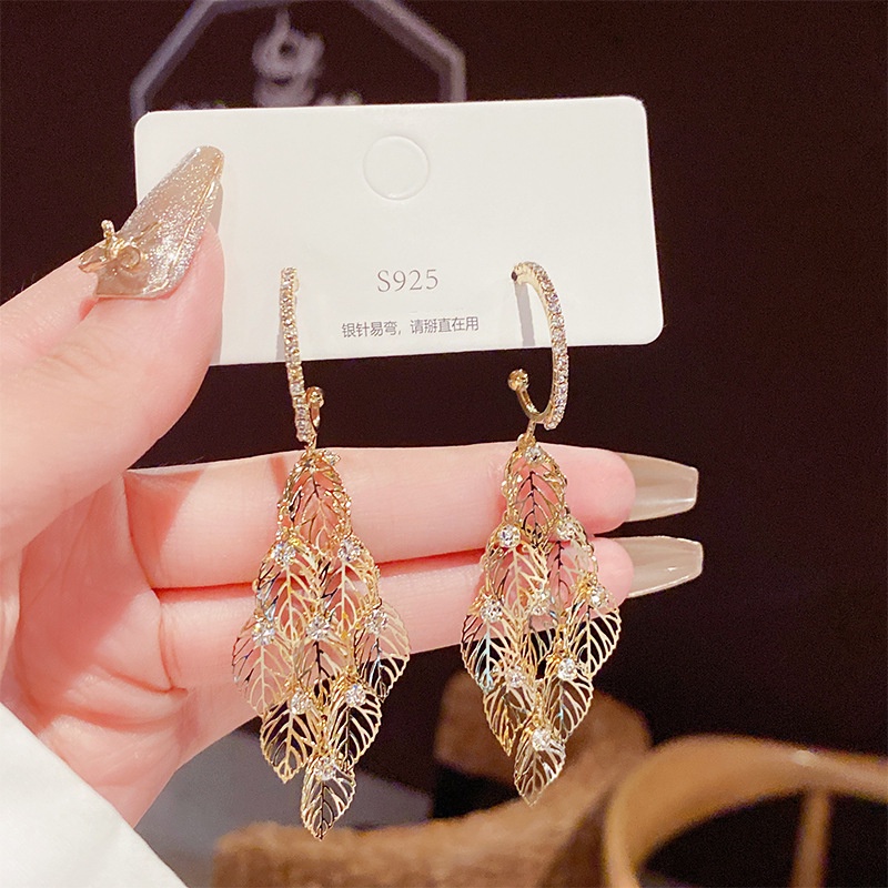 Bông Tai Hình Lá Bằng Kim Loại Đính Đá Zircon Sang Trọng Thời Trang Mới 2022 Cho Nữ