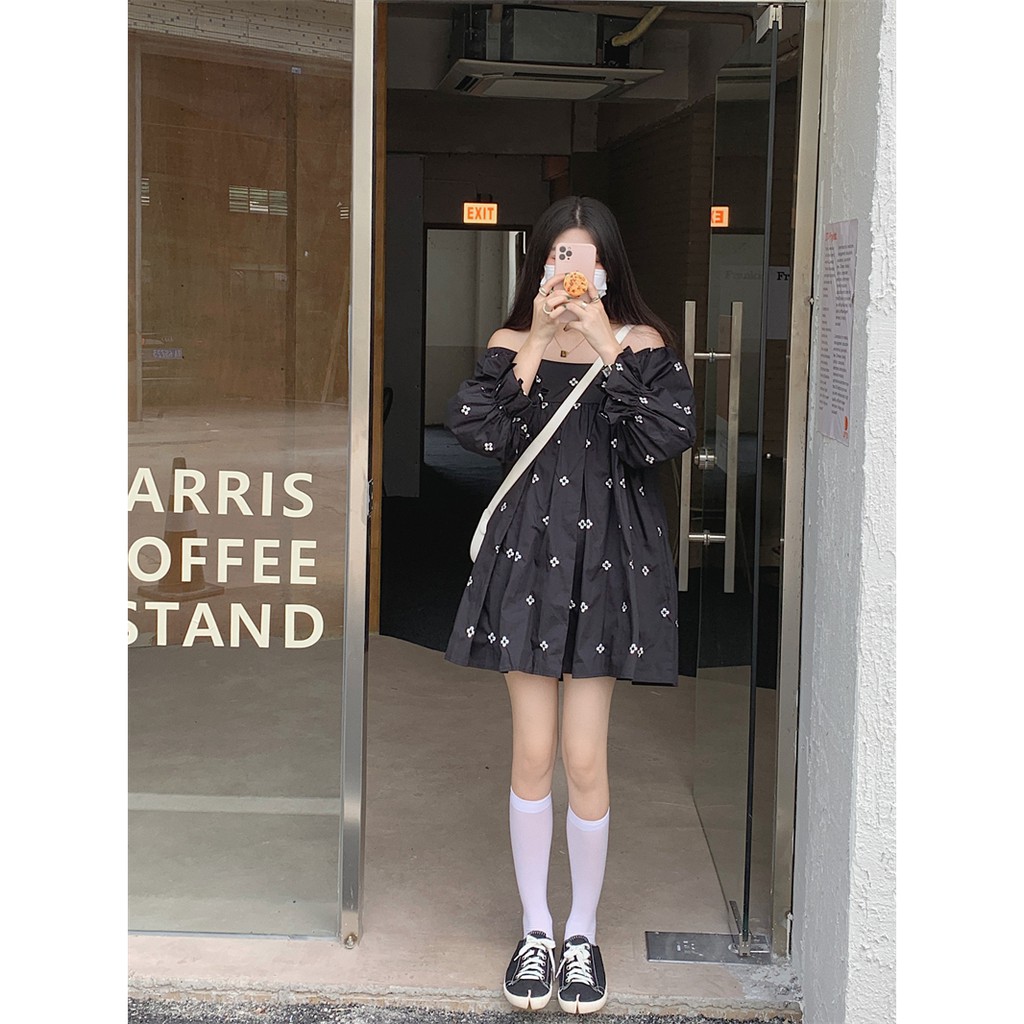 Đầm  hoa thêu babydoll Korea