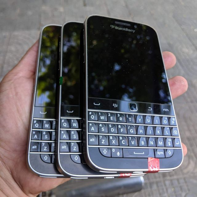 Điện thoại Blackberry Q20 Classic đẹp keng