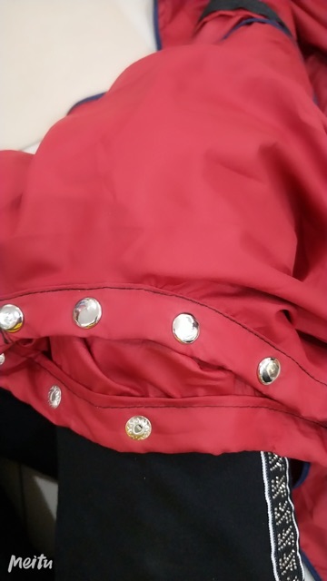 Áo choàng cắt tóc chuyên nghiệp cao cấp Zin tiện lợi, dễ sử sụng