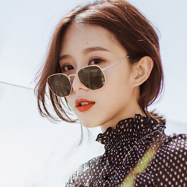 Kính mát gọng vuông thời trang cho nam nữ