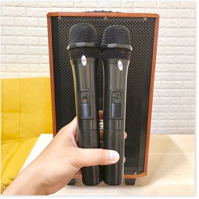 Loa Vali Kéo Di Động Karaoke Bluetooth Kiomic K88 Âm Thanh Siêu Đỉnh(Tặng 2 micro không dây hát cực hay K-88)