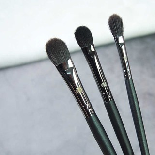 Cọ Tán Phấn Bầu Mắt Ducare 207A