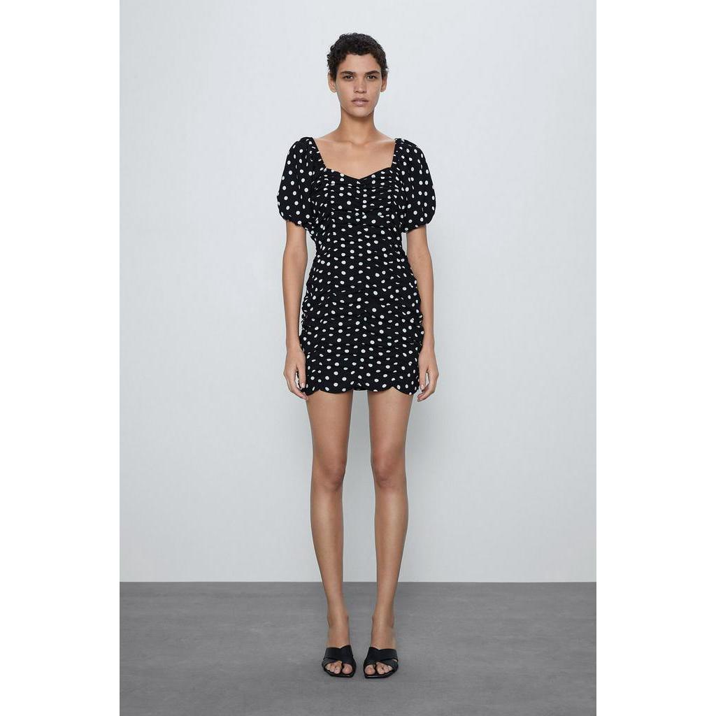 Váy chấm bi Zara